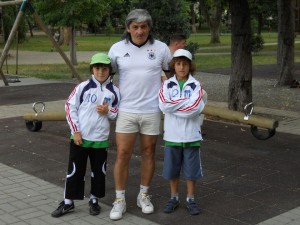 RADUCU SI RAUL SI MESTERU